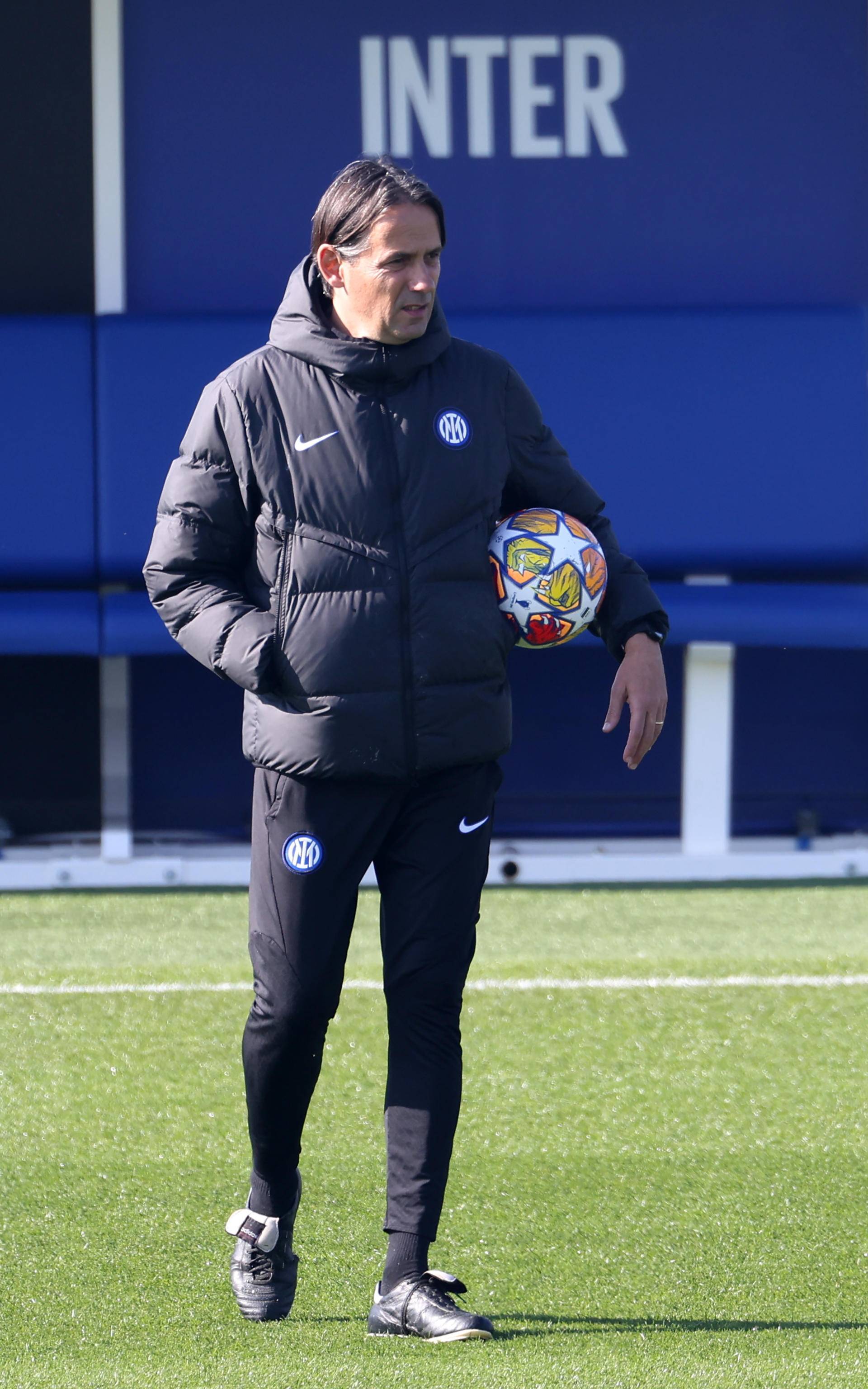  这也行？窗口期多伦多猛龙备战欧冠转会期尼斯主帅复盘，莱比锡围绕NBA季后赛强势反弹