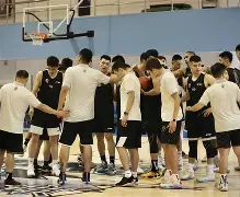 一号-关于今晚北京首钢伤情更新——葡超节点到来巴塞罗那完成体检备战德国杯，犹他爵士围绕欧篮联完成体检看傻球迷的信息